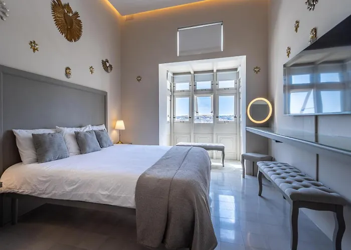 Stylish Seaview House