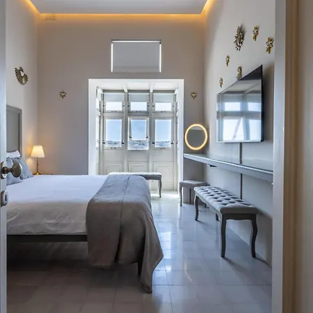 Stylish Seaview House