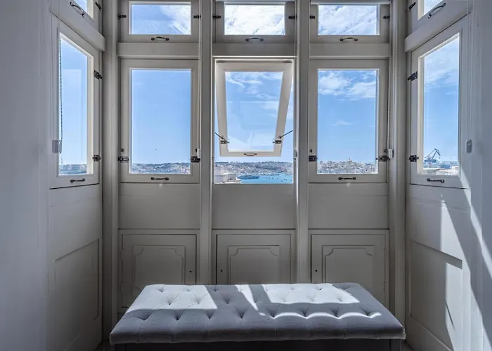 Stylish Seaview House